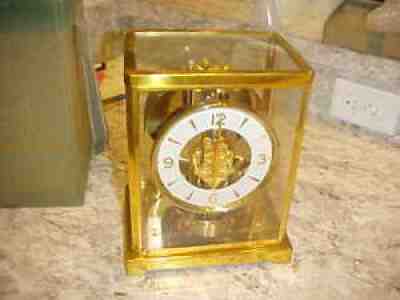 JAEGER LECOULTRE ATMOS CLOCK MODEL 526.5 Serial 118870 Excellent condition.