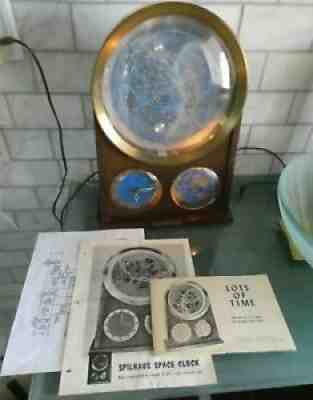 Vintage Edmund Scientific Athelstan Spilhaus Space Clock Model #1202 excellent