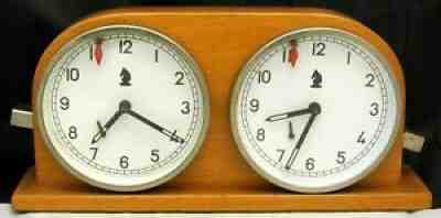 1950s Hungarian MOM Windup Wood CHESS CLOCK Queen's Gambit PROP Rare Timer VTG