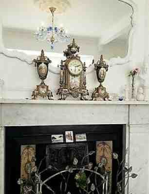 Vintage French Style Mantel Clock Garniture Porcelain Bonze/Brass
