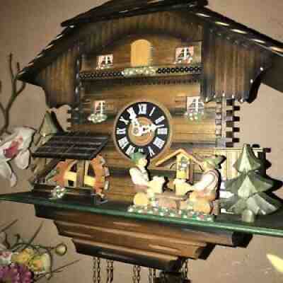 NICE GERMAN ANIMATED BEER DRINKERS MUSICAL CUCKOO CLOCK WITH WATERWHEEL