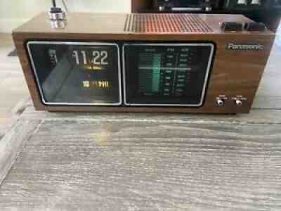 Vintage 1970 Panasonic National Premium RC-6485 AM/FM FlipClock Alarm Radio Mint