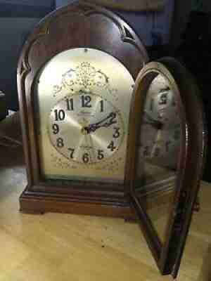 Vintage Revere Telechron Westminster Chime Wooden Mantel Clock, #132..Tested