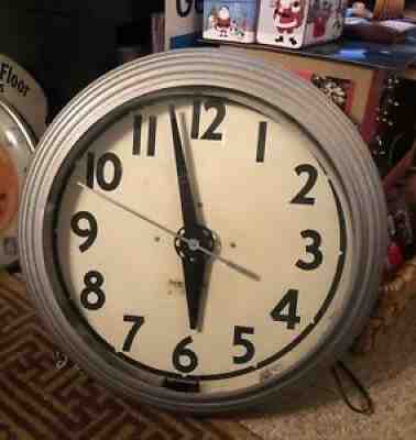 Vintage Electric Neon Clock Company Neon Clock Cleveland Ohio.