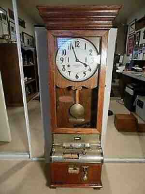 Vintage Time Clock INTERNATIONAL TIME RECORDER in Oak - LONDON w/RARE CARD RACK