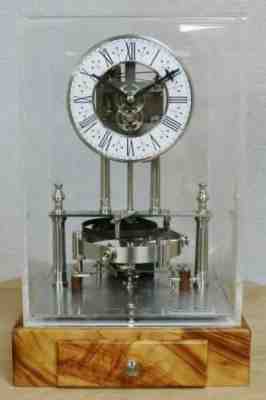 High Quality Exhibition Electrical Mechanical Stainles Steel Balance Wheel Clock