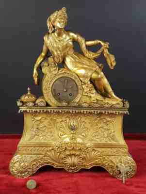 DESKTOP CLOCK IN BRONZE. EMPIRE STYLE. CLOCK WORK. XIX CENTURY.