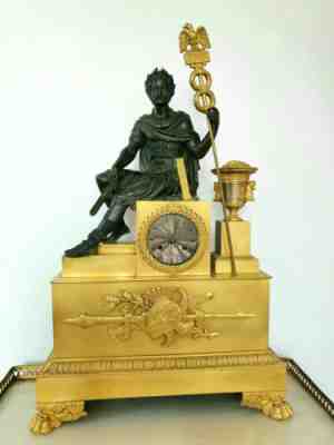 LARGE BRONZE DORE ORMOLU ANTIQUE FRENCH EMPIRE CLOCK ROMAN EMPEROR 1810-1820