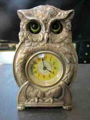 Old mechanical table clock owl, made in Germany