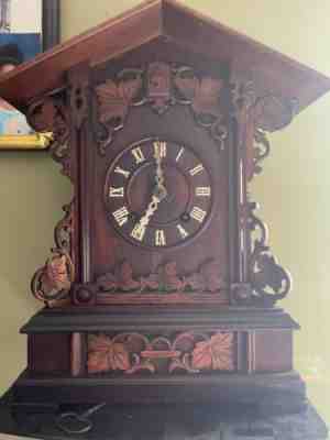 rare cuckoo mantel clock-german black forest carve bracket clock
