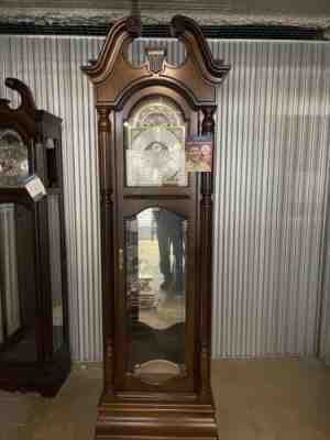 HOWARD MILLER EDINBURG GRANDFATHER CLOCK 611-142