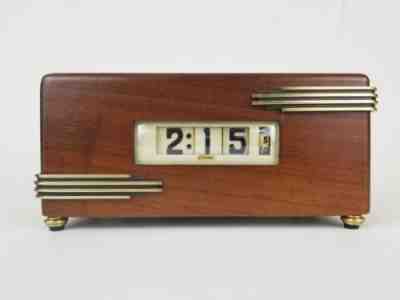 Vintage 1940â??s Art Deco Working Lawson Clock - Model 215 - Walnut Case
