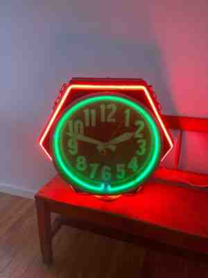 OLD VINTAGE NEON-DISPLAY INC. CLOCK CO. NEWARK N.J BACK BAR DISPLAY COLLECTIBLE