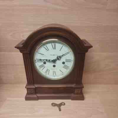 VINTAGE HOWARD MILLER WESTMINSTER CHIMES MANTLE CLOCK