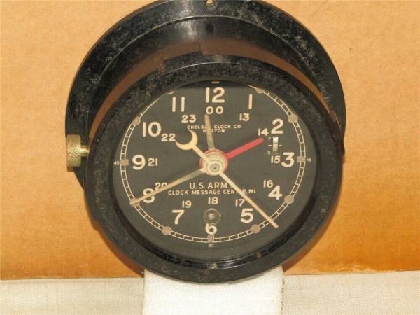 U.S. ARMY M1 MESSAGE CENTER CHELSEA CLOCK 4 1/2" DIAL