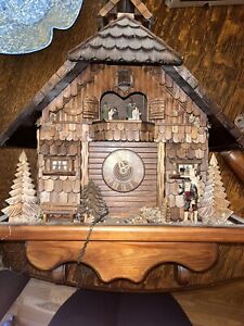 Vintage Schneider House 1000 Clocks Triberg Black Forest German Cuck-coo Clock