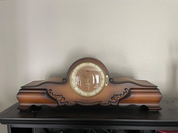 Hermle Mantel Clock - 2005 Mechanical brass 8-days per wind 3 chime songs