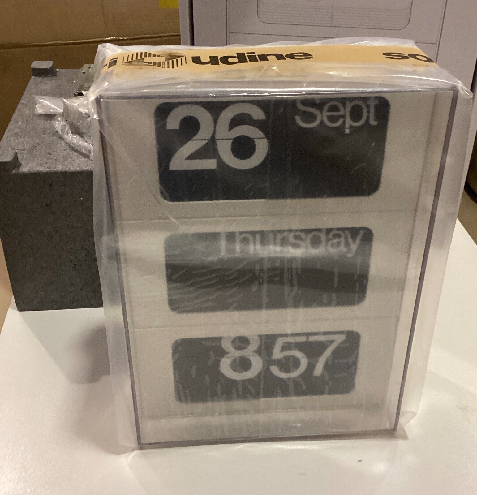 SOLARI UDINE DATOR 60  CLOCK WITH CALENDAR. ITALY. AIRPORT DESIGN. NEW