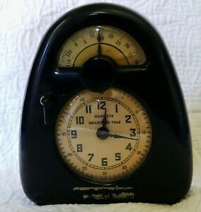 Hawkeye Measured Time Timer Clock by Isamu Noguchi - Art Deco - Bakelite - 1932