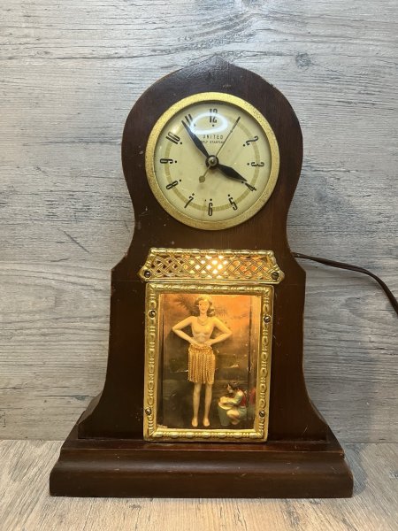Vintage 1950's United Clock Corp. New York Animated Hula Dancer Clock for repair