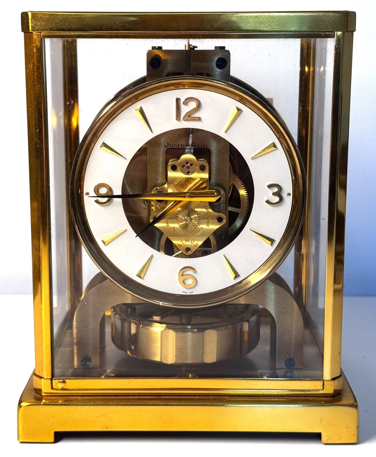 Jaeger LeCoultre Atmos Brass Mantel Clock Vintage Swiss 15 Jewel Runs 526-5