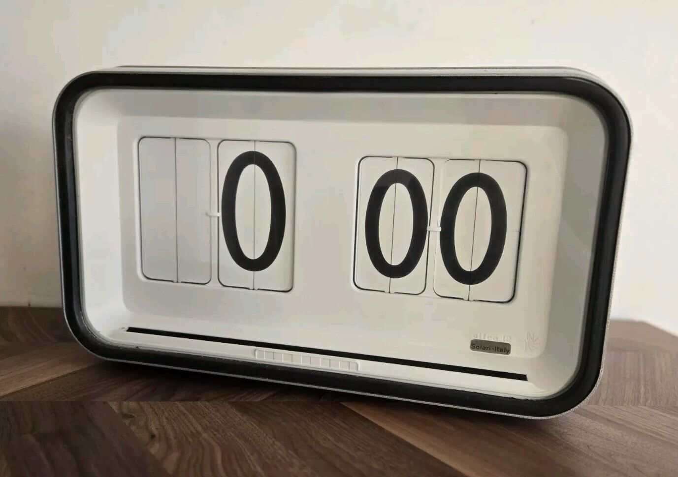 Solari Udine Cifra 12 Clock by Gino Valle Made in Italy, 60s MCM, Please Read