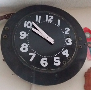 LARGE ANTIQUE COMMERCIAL NEON CLOCK