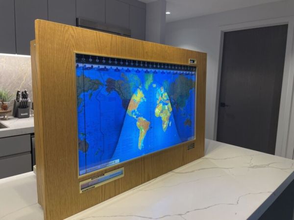 Vintage GEOCHRON by KILBURG LIGHTEDROTATING MAP CLOCK WORLD OAK Boardroom Brown