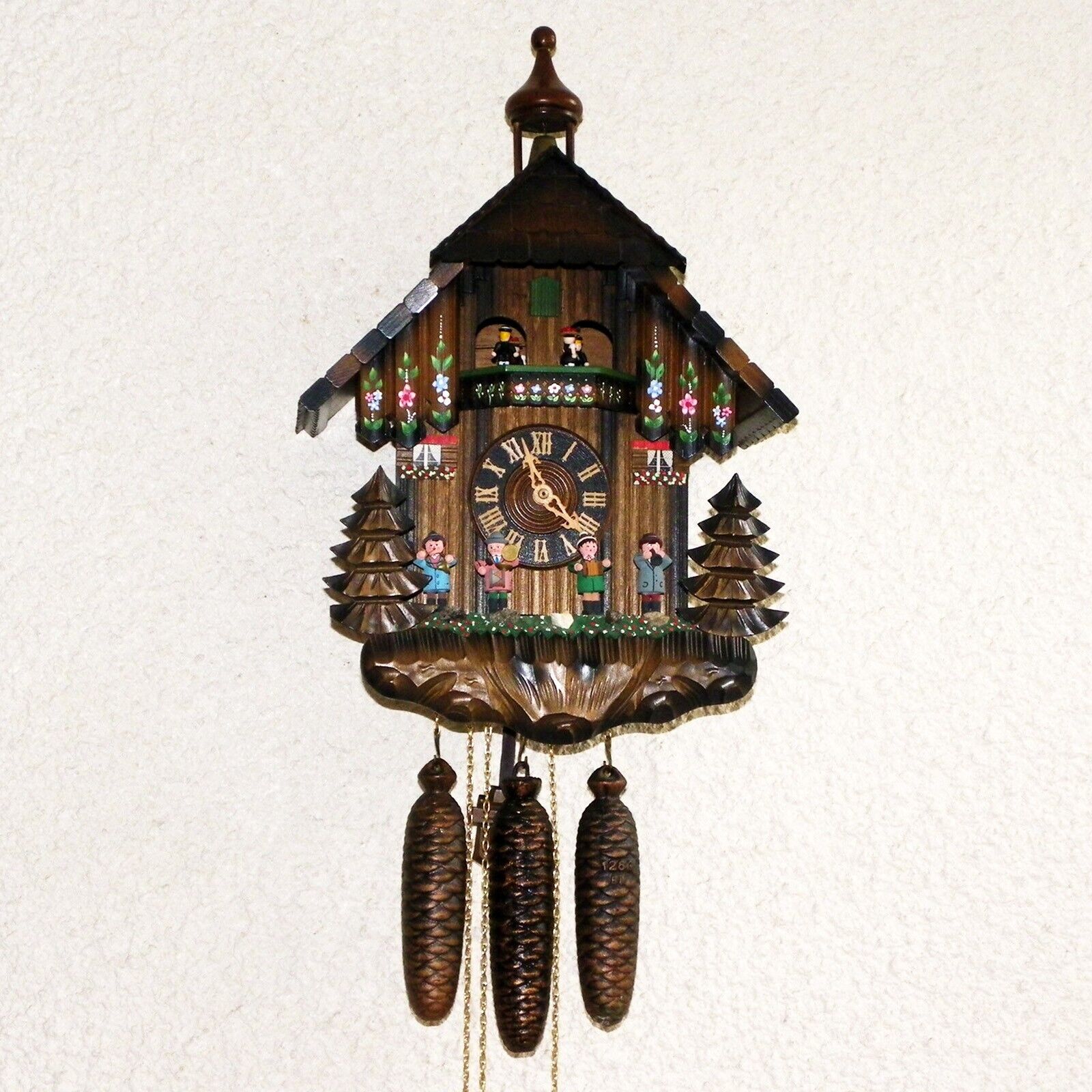LARGE 20" EIGHT DAY 36 NOTE MUSICAL CUCKOO CLOCK OOMPAH BAND 2014