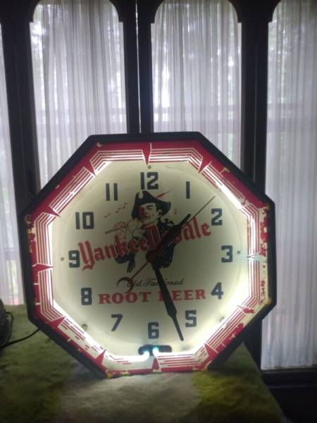 Yankee Doodle old fashioned Root beer Neon Clock