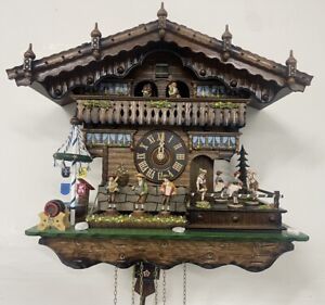 German Hones CHALET 8 Day Mechanical & Musical Cuckoo Clock Animation  17x15