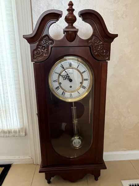 VINTAGE 1980s SOLID CHERRYWOOD RIDGEWAY CHIMING MECHANICAL WALL CLOCK MODEL 766