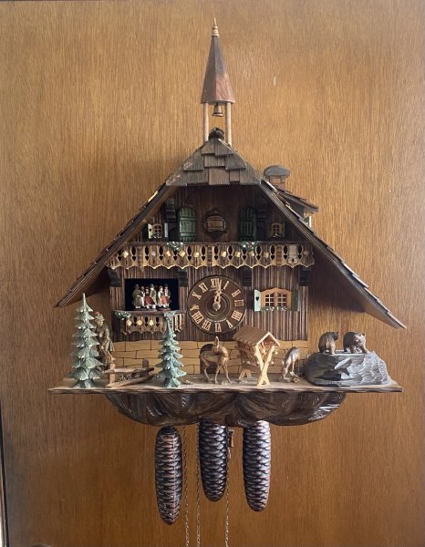 8 day SCHNEIDER Animated MUSICAL BLACK FOREST CUCKOO CLOCK Large BEARS, DEER +