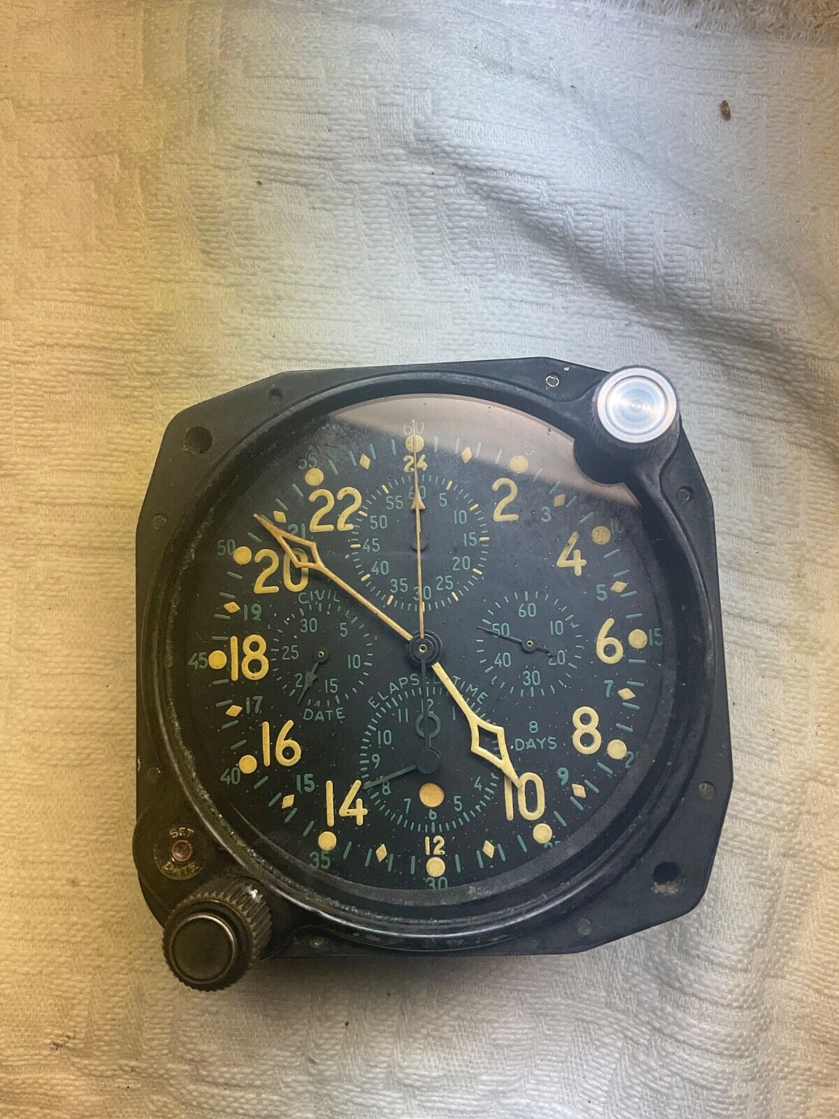 HAMILTON H-37500 USN AIRCRAFT CLOCK, WWII, 8 DAY 16J CHRONOMETER WORKING