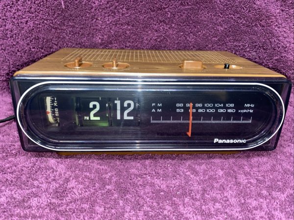 Panasonic RC 6015 Flip Alarm Clock Radio "Back To The Future" MINTY