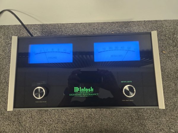 McIntosh Model MCLK12 Clock