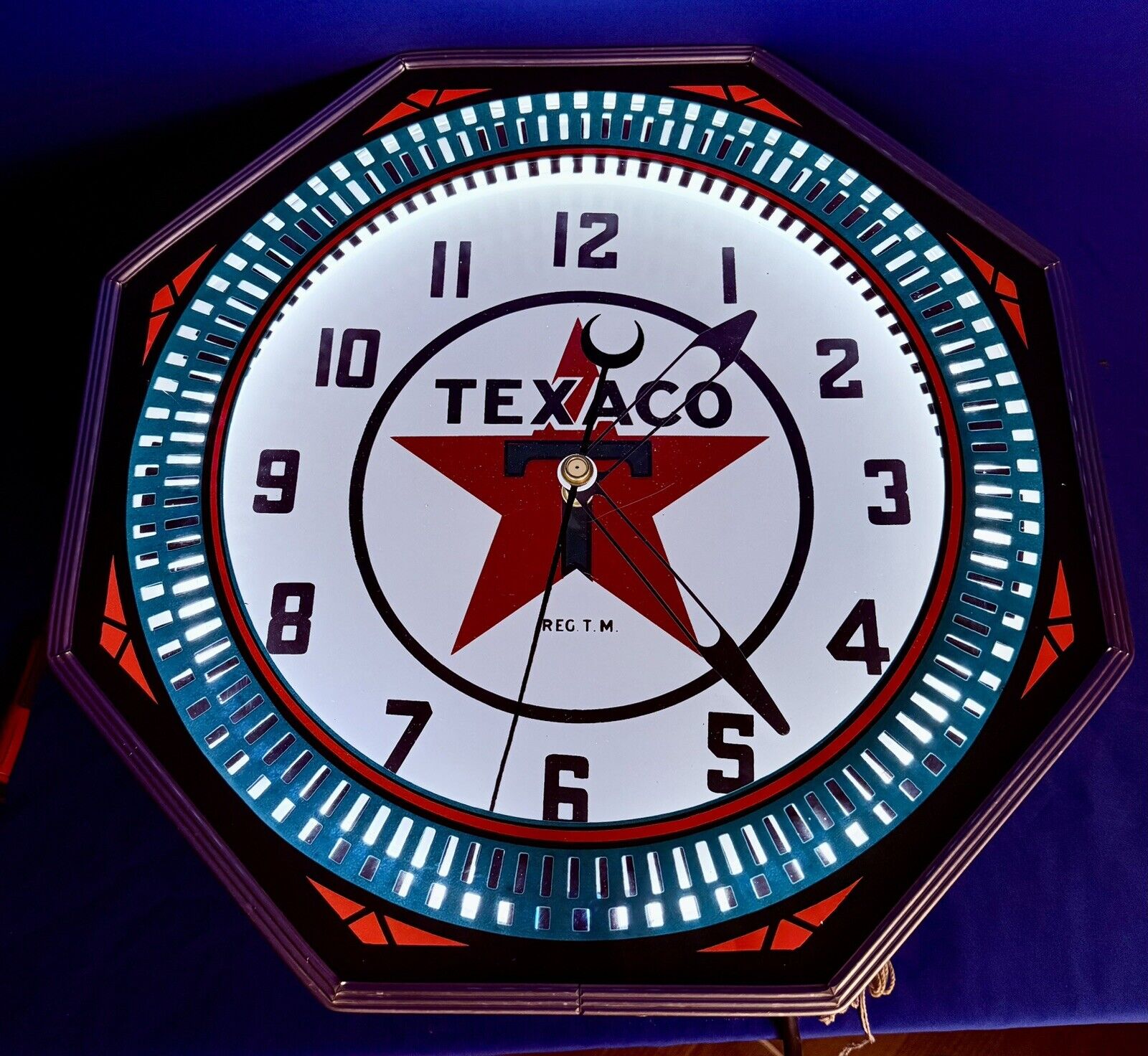 VINTAGE TEXACO NEON SPINNER CLOCK  18 INCH ~ RUNNING AND LIGHTING ~ NO RESERVE!