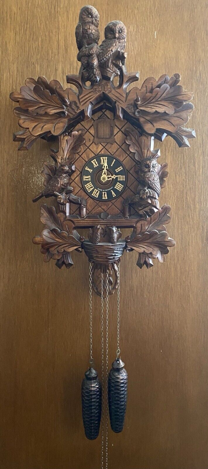 Vintage 8 day D. HONES BLACK FOREST CUCKOO CLOCK  Watchful OWLS great carvings