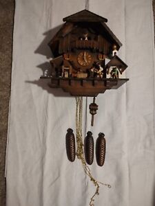 Rare Vintage German Oak Swiss Musical  Theme Cuckoo Clock Edelweiss Romance