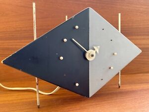1954 Howard Miller Diamond Kite Clock George Nelson MCM Model 2217 Table top