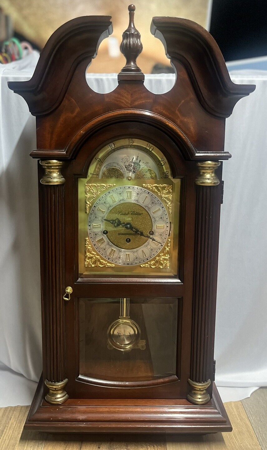 1982 Howard Miller Limited Edition Mahogany Hourglass II Mantle Clock