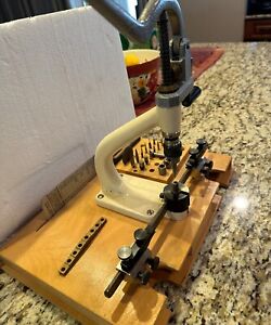 KWM BUSHING MACHINE CLOCK TOOL
