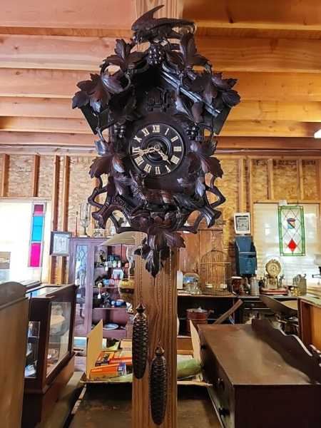 Antique Fox & Grapes Large Cuckoo Clock