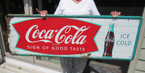 VINTAGE ORIGINAL 1961 ICE COLD COCA COLA SIGN - DOUBLE FISHTAIL SIGN W / BOTTLE