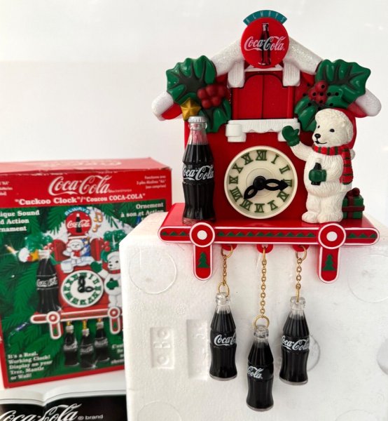 rare vintage 1998 COCA-COLA Musical Cuckoo Clock "Always Coca-Cola" Polar Bear