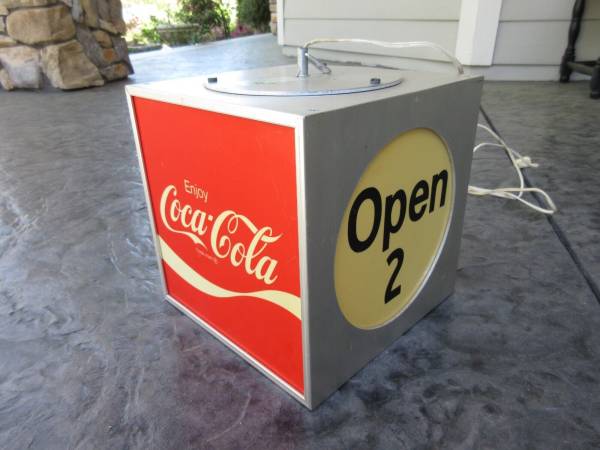 Vintage 1970’s Coca-Cola Cashier’s Rotating Cube Light-Up Sign WORKS GREAT!