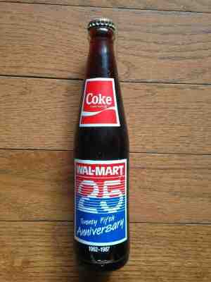 Coca Cola WALMART 25th Anniversary Full Bottle 10 oz Coke 1962-1987 32 Years Old