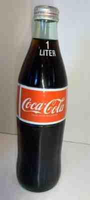 Vintage Japanese Rare Glass Coca Cola 1 Liter Full Sealed Screw Cap Bottle Japan