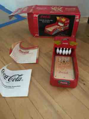 COKE COCA COLA BOWLING ALLEY MUSICAL BANK 1999 90s bowler pins ball diecast
