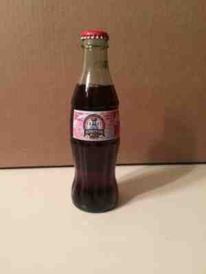 Detroit Red Wings STANLEY CUP CHAMPIONS, 2002, 1 - 8 Oz Coke Bottles